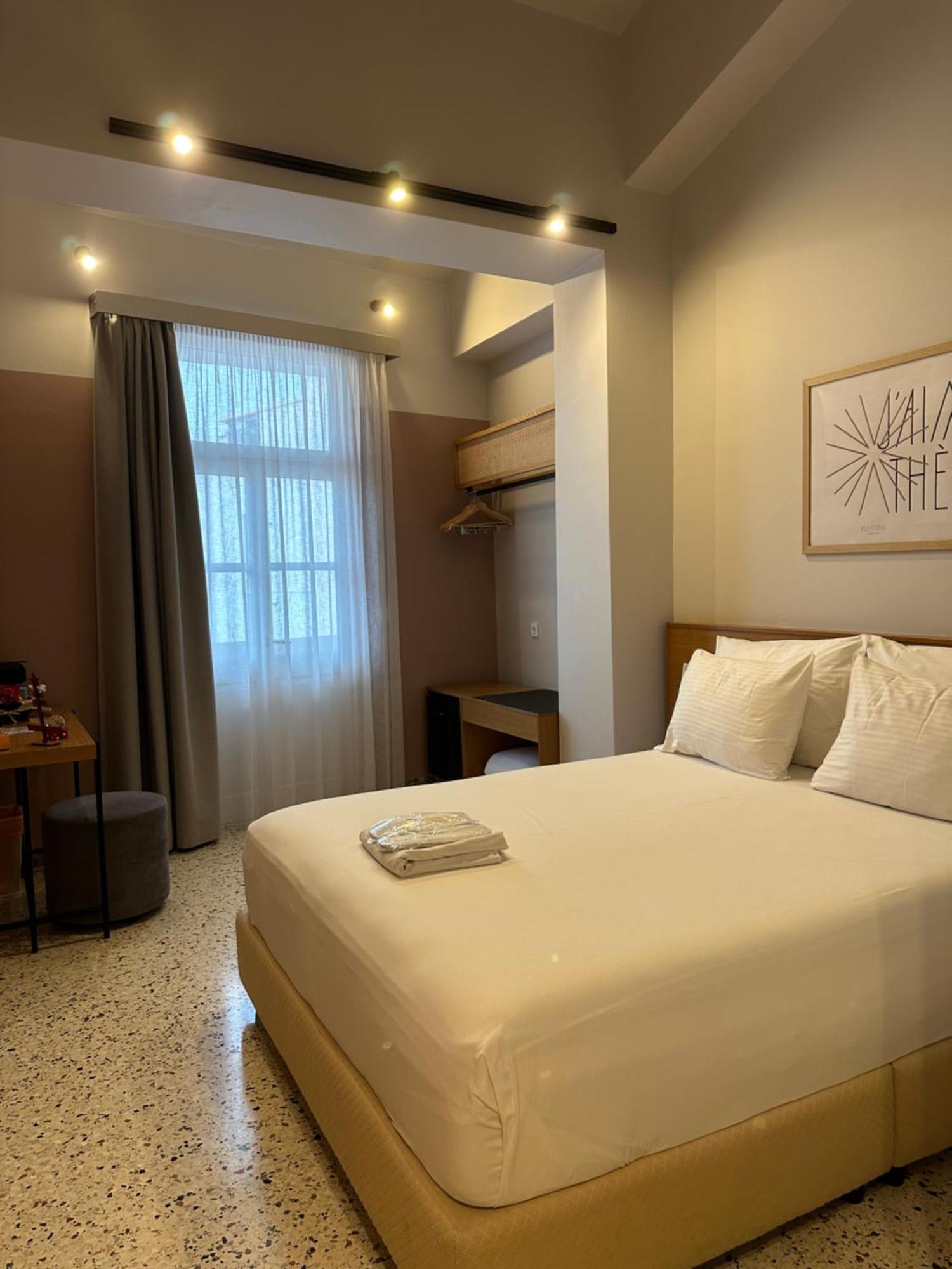 Hotel Belle - Luxury At Monastiraki Railway Station *