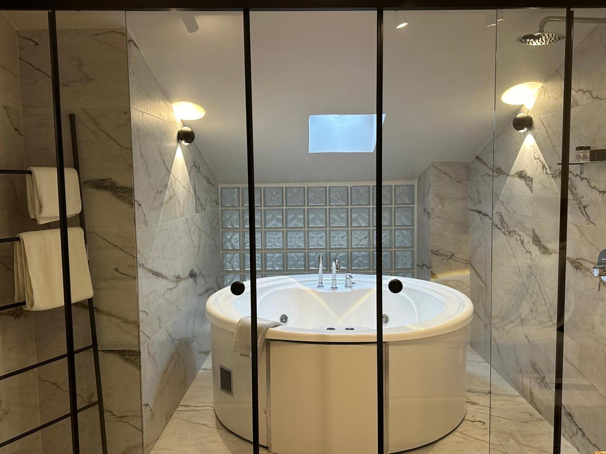 Belle - Luxury At Monastiraki Railway Station *
